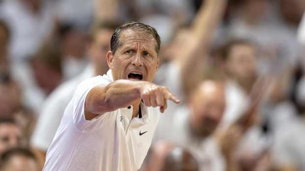 Razorbacks coach Eric Musselman on sidelines against Duke